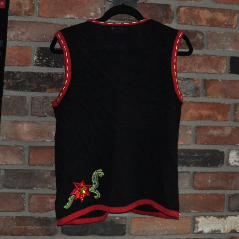 Vintage Black Knit Sweater Vest Festive Poinsettia Embroidery Sequin & Beading S - Picture 3 of 4
